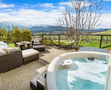 United States Oregon Talent vacation rental compare prices direct by owner 28873858