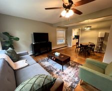 United States Illinois Arlington Heights vacation rental compare prices direct by owner 32427647