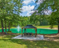 United States Georgia LaGrange vacation rental compare prices direct by owner 27951152