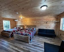 United States Maine Sangerville vacation rental compare prices direct by owner 32600517