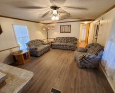 United States Pennsylvania Connellsville vacation rental compare prices direct by owner 32728529