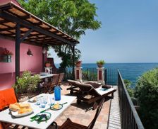 Italy Sicilia Aci Castello vacation rental compare prices direct by owner 11724650