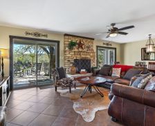 United States Texas Wimberley vacation rental compare prices direct by owner 1339277