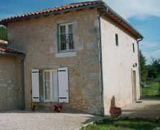 France Nouvelle-Aquitaine Chauvigny vacation rental compare prices direct by owner 33003243