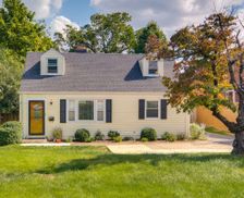 United States Virginia Falls Church vacation rental compare prices direct by owner 32370901