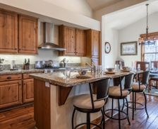 United States California Mammoth Lakes vacation rental compare prices direct by owner 32801810