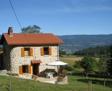 France Auvergne-Rhône-Alpes Thiolières vacation rental compare prices direct by owner 32687001