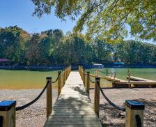 United States North Carolina Mooresville vacation rental compare prices direct by owner 33123880