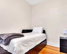 United States New York Troy vacation rental compare prices direct by owner 33039973