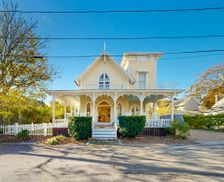 United States Massachusetts Oak Bluffs vacation rental compare prices direct by owner 33092791