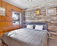 United States California Big Bear Lake vacation rental compare prices direct by owner 32315537