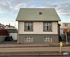 Iceland Hafnarfjarðarkaupstaður Hafnarfjörður vacation rental compare prices direct by owner 33146929