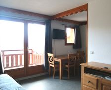 France Provence-Alpes-Côte d'Azur Puy-Saint-Vincent vacation rental compare prices direct by owner 33122965
