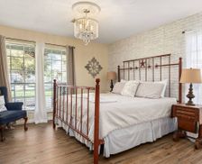 United States Texas New Braunfels vacation rental compare prices direct by owner 32922198