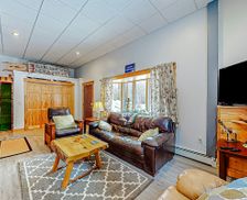 United States Maine Carrabassett Valley vacation rental compare prices direct by owner 32959546