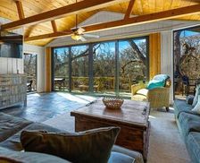 United States Texas Canyon Lake vacation rental compare prices direct by owner 33516311