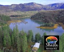 United States California Lakehead-Lakeshore vacation rental compare prices direct by owner 33537005