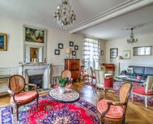 France Île-de-France Le Chesnay-Rocquencourt vacation rental compare prices direct by owner 33460487