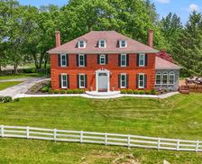 United States Kentucky Frankfort vacation rental compare prices direct by owner 33533103