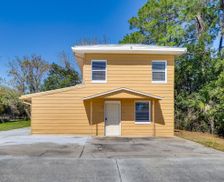 United States Florida Fruitland Park vacation rental compare prices direct by owner 33478078