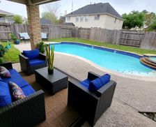 United States Texas Pearland vacation rental compare prices direct by owner 33537545