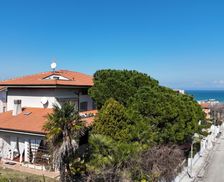 Italy Marche Lungomare vacation rental compare prices direct by owner 33470199