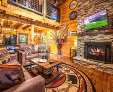 United States Tennessee Gatlinburg vacation rental compare prices direct by owner 163733