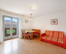 Italy Trentino-Alto Adige Schenna vacation rental compare prices direct by owner 28424924