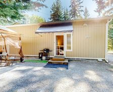 United States Washington Stanwood vacation rental compare prices direct by owner 28141396