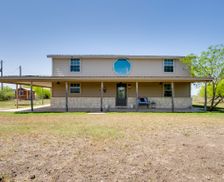 United States Texas Uvalde vacation rental compare prices direct by owner 33582950