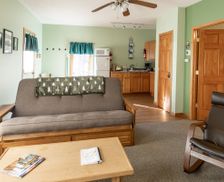 United States Wisconsin Bayfield vacation rental compare prices direct by owner 33525123