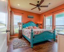 United States Texas Bolivar Peninsula vacation rental compare prices direct by owner 33548253