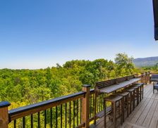 United States Tennessee Pigeon Forge vacation rental compare prices direct by owner 32524716