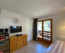 France Provence-Alpes-Côte d'Azur Risoul vacation rental compare prices direct by owner 33513541