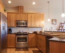 United States Washington White Salmon vacation rental compare prices direct by owner 247812