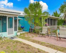 United States Florida Carrabelle vacation rental compare prices direct by owner 33516726