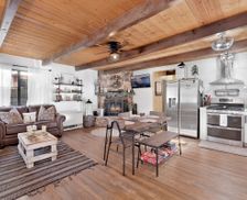 United States California Big Bear vacation rental compare prices direct by owner 34376207