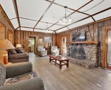 United States California Big Bear Lake vacation rental compare prices direct by owner 35714475