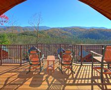 United States Tennessee Gatlinburg vacation rental compare prices direct by owner 2247159
