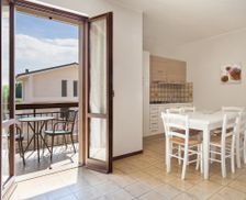 Italy Verona Lazise vacation rental compare prices direct by owner 19760893