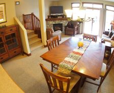 Canada British Columbia Sun Peaks vacation rental compare prices direct by owner 3162942