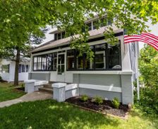 United States Michigan Beulah vacation rental compare prices direct by owner 255201