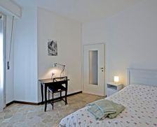 Italy Lombardia Milano vacation rental compare prices direct by owner 29910125