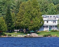 United States New York Chateaugay vacation rental compare prices direct by owner 216033