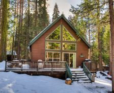 United States California Yosemite National Park vacation rental compare prices direct by owner 9395606