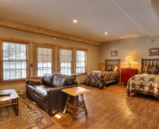 United States Maine Oquossoc vacation rental compare prices direct by owner 25051922