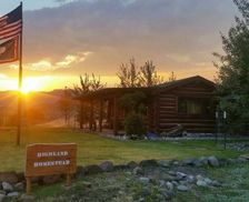 United States Wyoming Cody vacation rental compare prices direct by owner 2345042