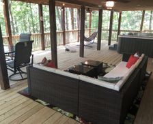 United States Georgia Cherry Log vacation rental compare prices direct by owner 11399621