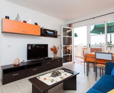 Spain Spain Caleta de Fuste vacation rental compare prices direct by owner 33223526