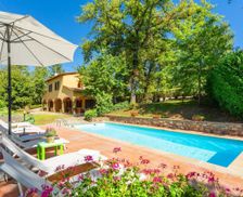 Italy Tuscany Radda in Chianti vacation rental compare prices direct by owner 6045986